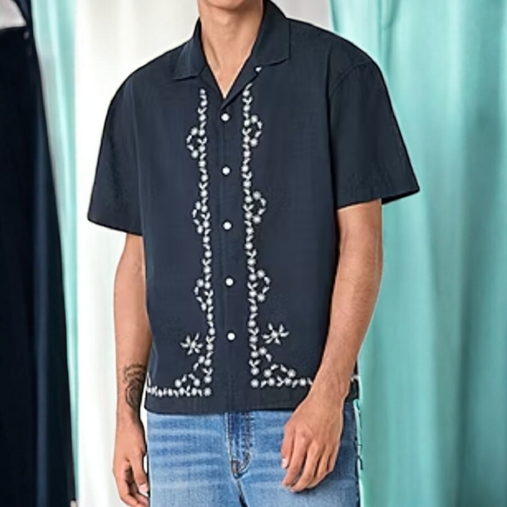 Arizona Jean Co. Men's Navy Embroidered Camp Shirt Size L NWT